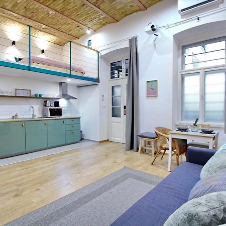 Lovely&Modern Downtown Apartment With Free Parking Boedapest Buitenkant foto