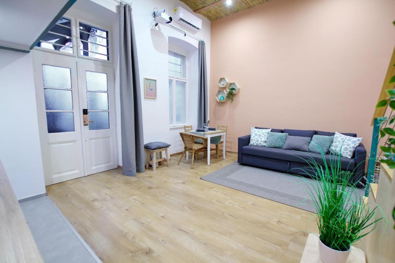 Lovely&Modern Downtown Apartment With Free Parking Boedapest Buitenkant foto