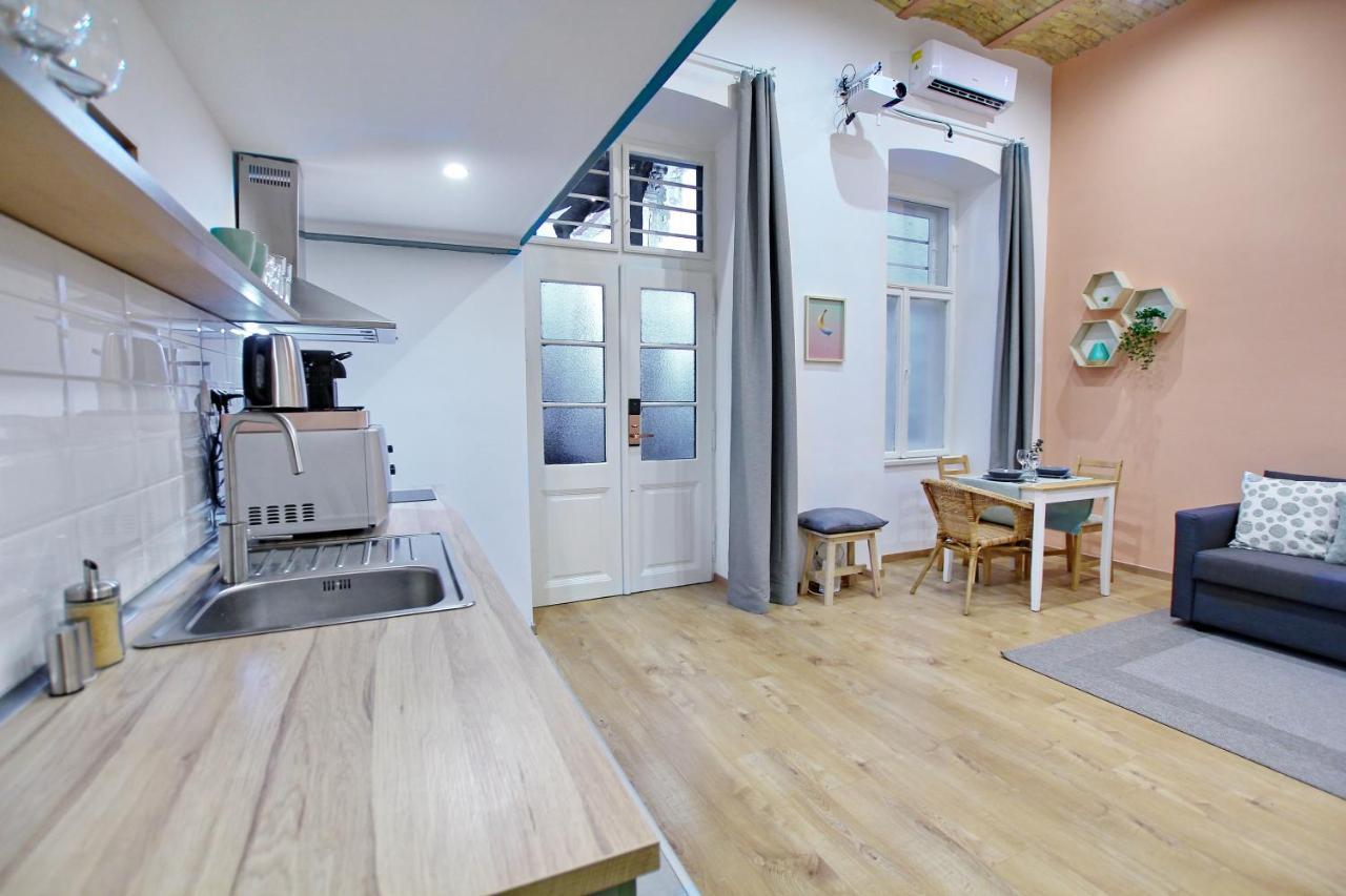 Lovely&Modern Downtown Apartment With Free Parking Boedapest Buitenkant foto